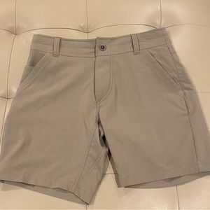 Kuhl Khaki Shorts Men’s size 28